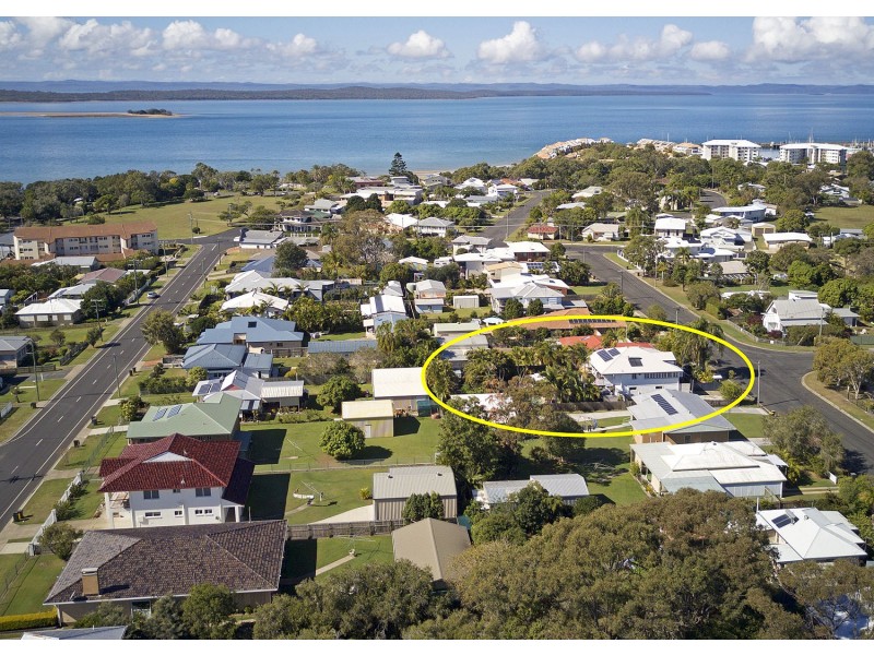28 Edward Street, Urangan QLD 4655