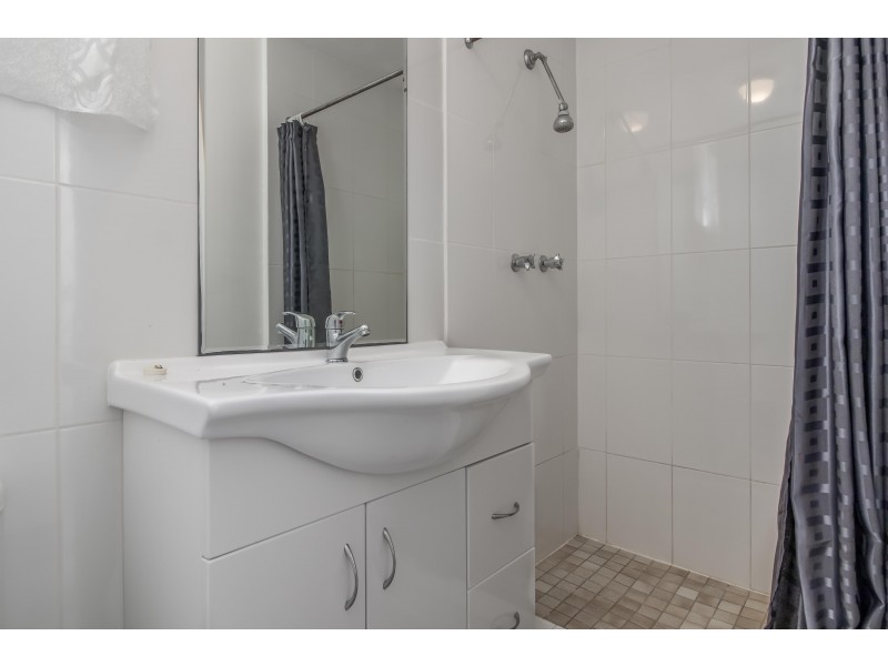 125 Pulgul Street, Urangan QLD 4655