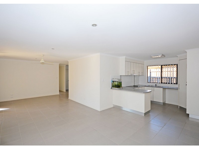 8 Cooks Road, Urraween QLD 4655