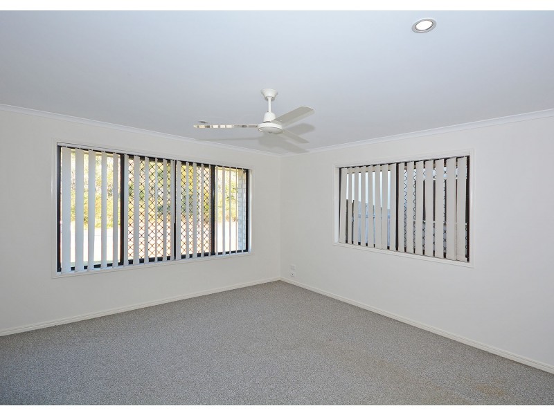 8 Cooks Road, Urraween QLD 4655