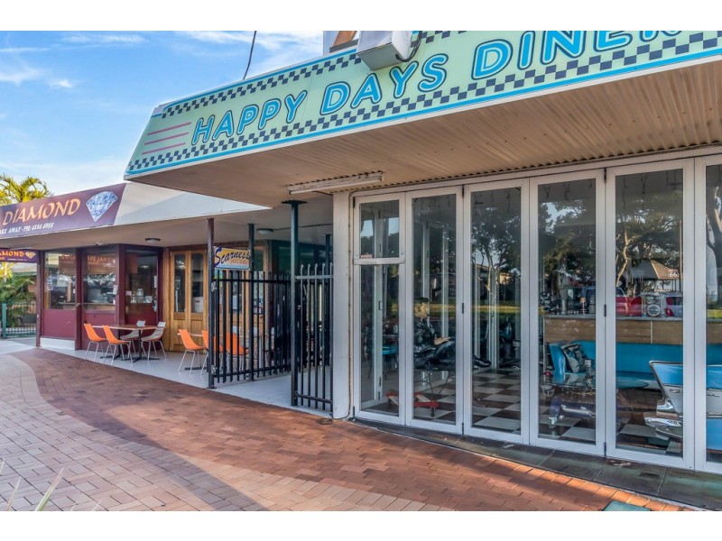 Shops 1and2 352 Esplanade, Scarness QLD 4655