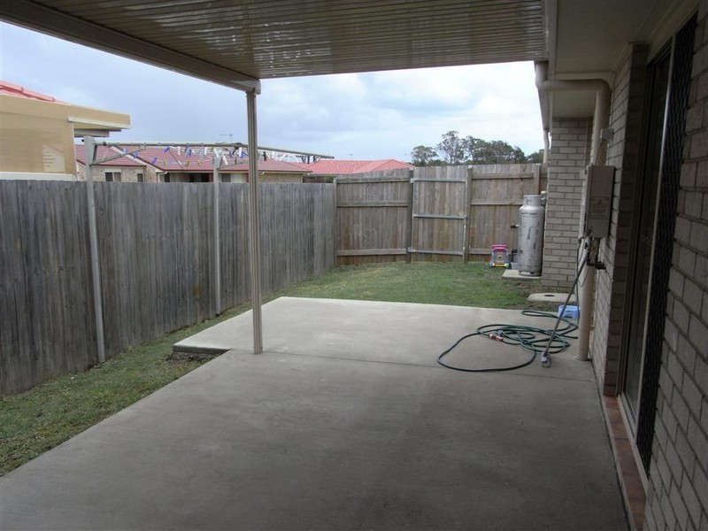 2/1 Malcolm Court, Point Vernon QLD 4655