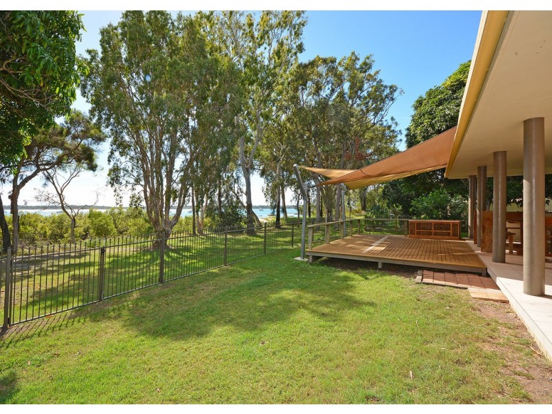82 Riverview Drive, Burrum Heads QLD 4659