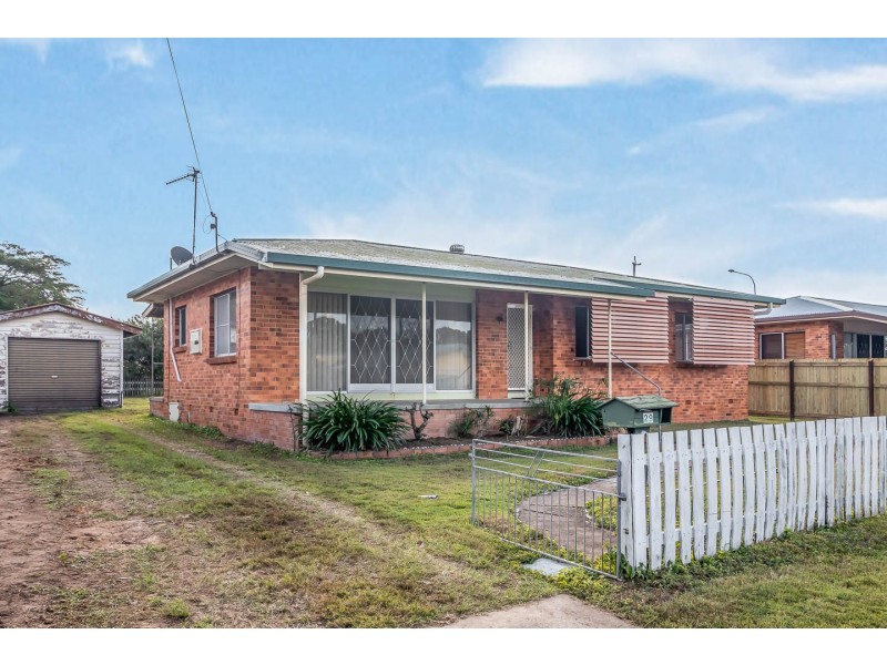 29 Drummond Street, Urangan QLD 4655