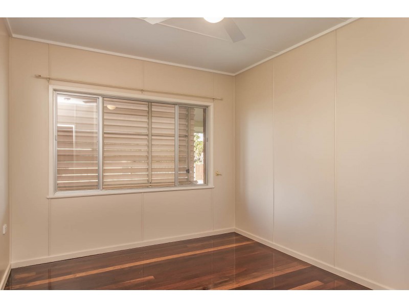 29 Drummond Street, Urangan QLD 4655