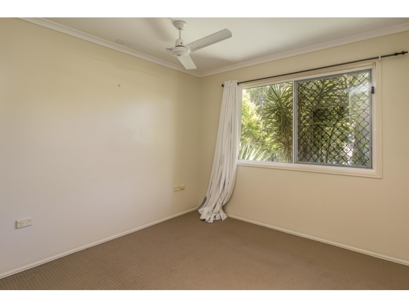 11 Sealink Drive, Point Vernon QLD 4655