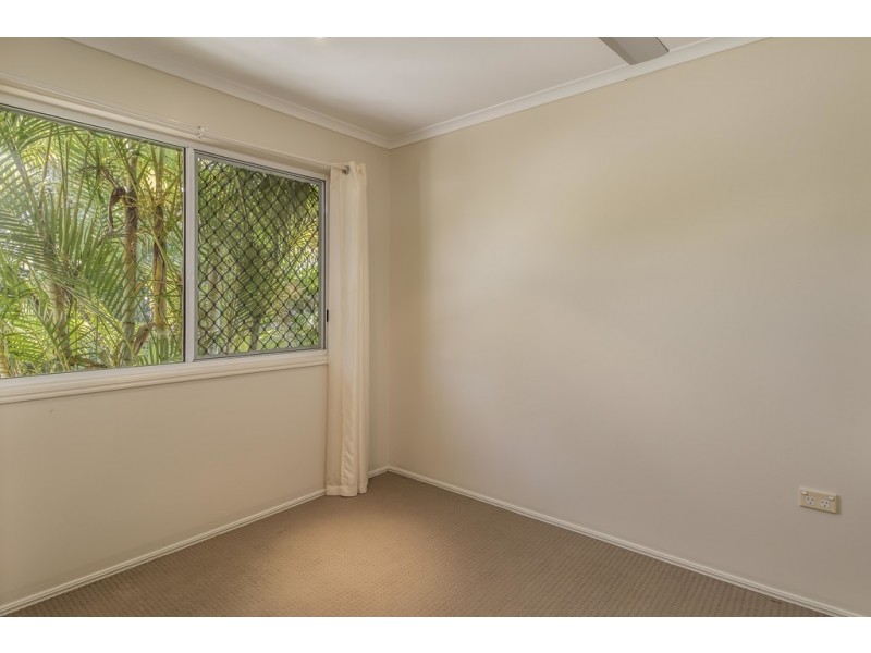 11 Sealink Drive, Point Vernon QLD 4655