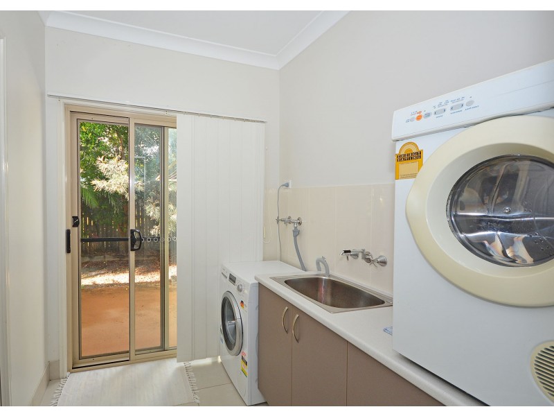 17/142-146 Elizabeth St, Urangan QLD 4655