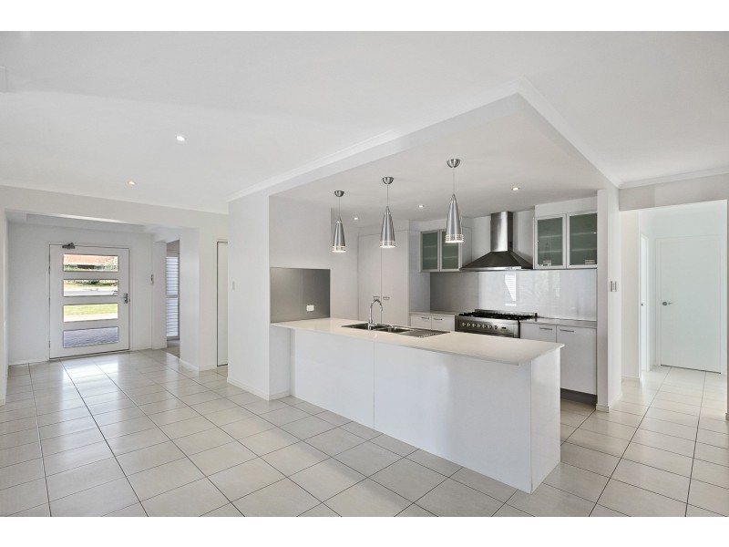 264 Boat Harbour Drive, Scarness QLD 4655