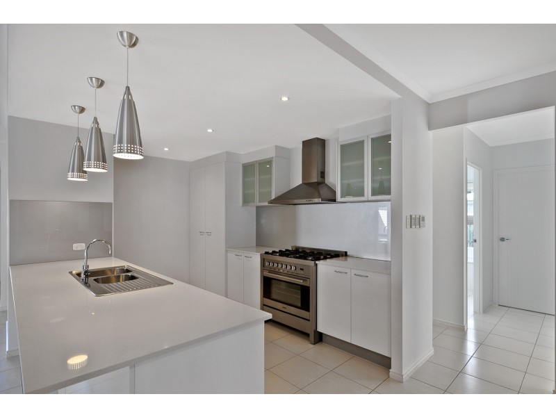 264 Boat Harbour Drive, Scarness QLD 4655