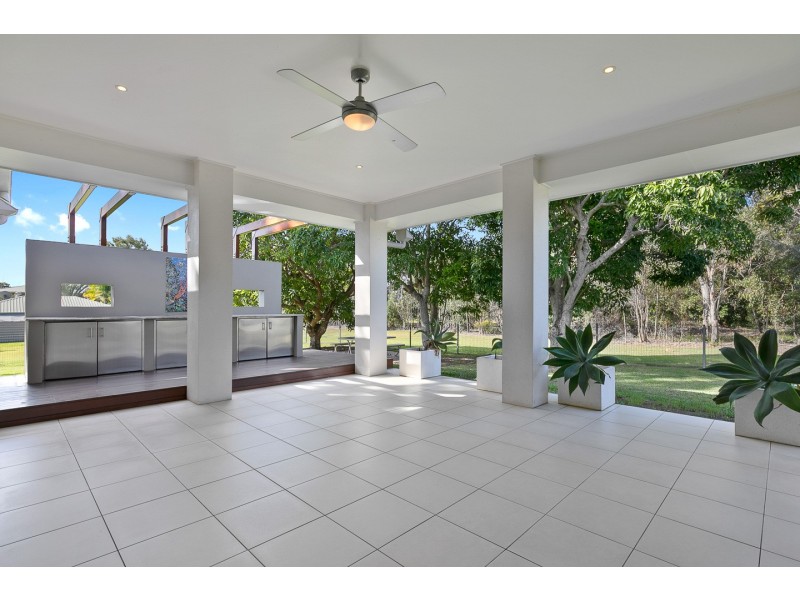 264 Boat Harbour Drive, Scarness QLD 4655