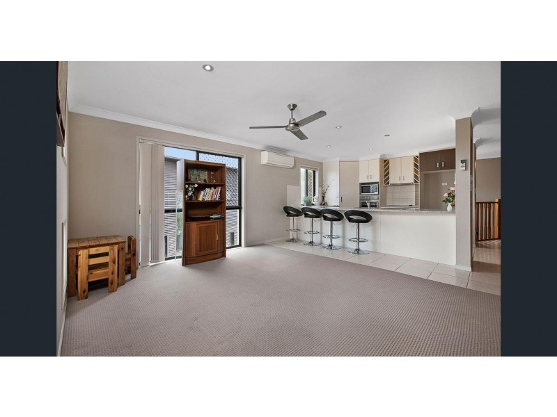 4/63-65 MCLIVER, Kawungan QLD 4655