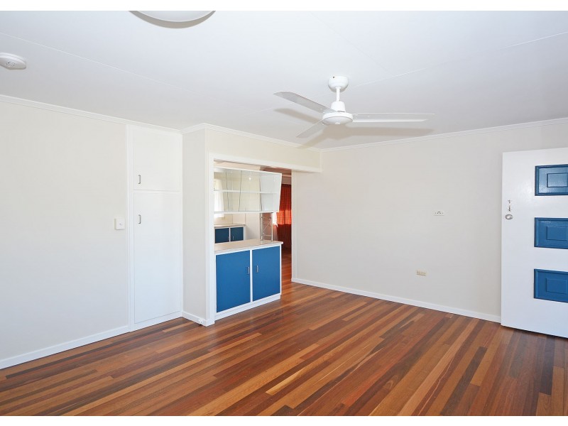 218 Cypress Street, Urangan QLD 4655