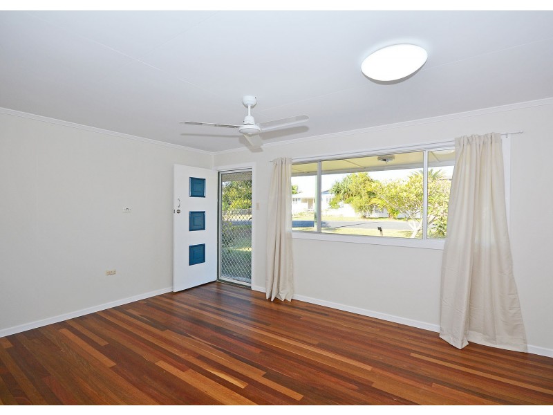 218 Cypress Street, Urangan QLD 4655