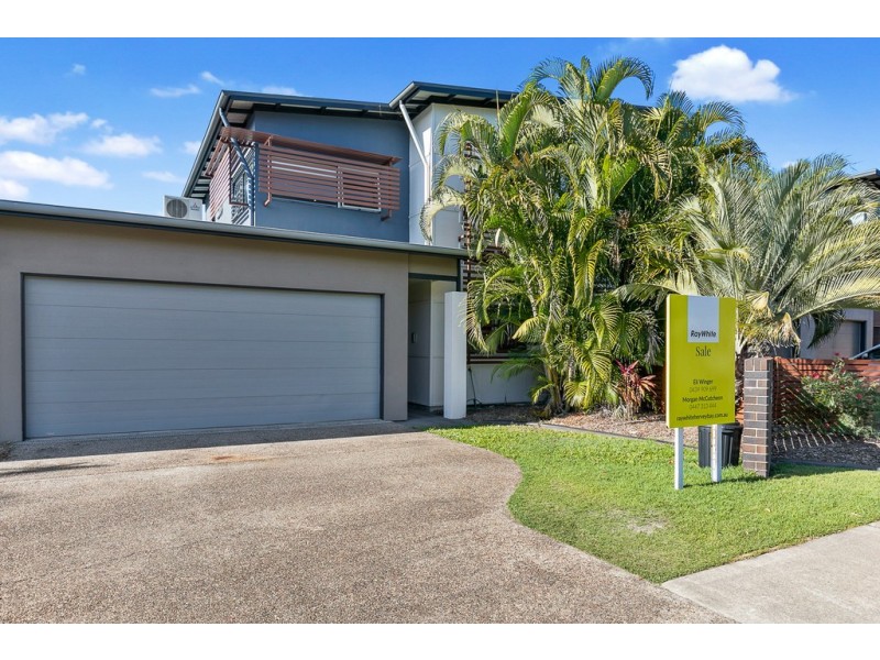 2/80 Moolyyir Street, Urangan QLD 4655