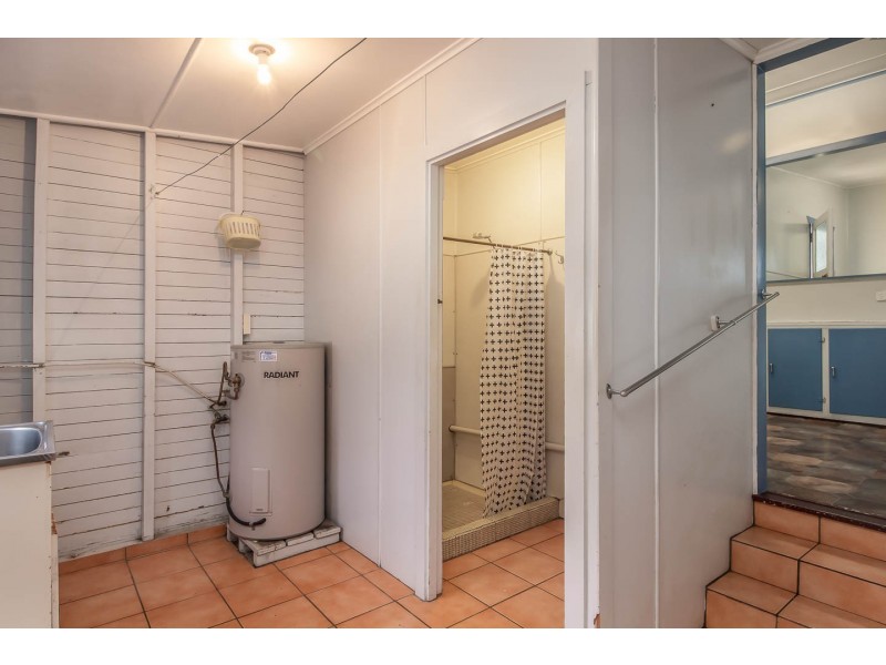 444 Esplanade, Torquay QLD 4655