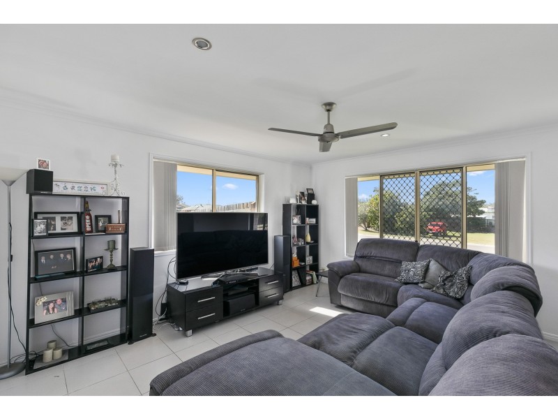 21 Merlin Drive, Urangan QLD 4655