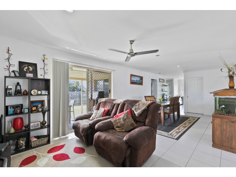 21 Merlin Drive, Urangan QLD 4655