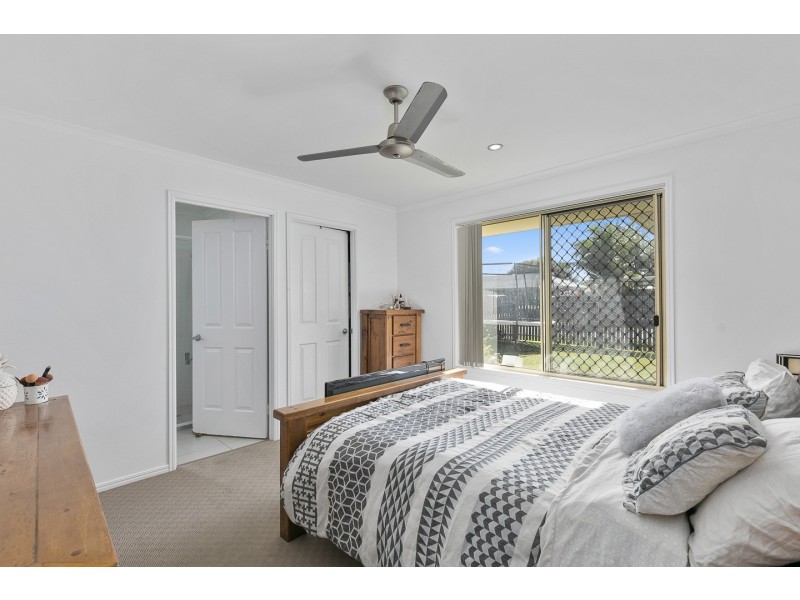 21 Merlin Drive, Urangan QLD 4655