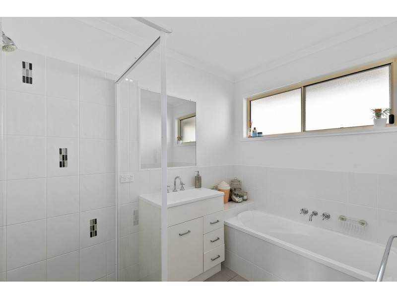 21 Merlin Drive, Urangan QLD 4655