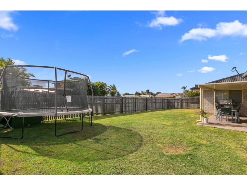 21 Merlin Drive, Urangan QLD 4655