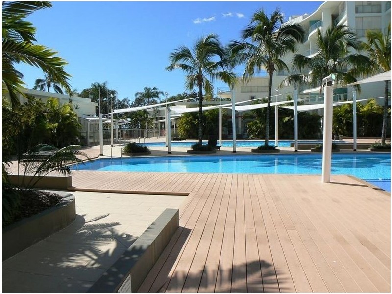 205/569 Charlton Esplanade, Urangan QLD 4655