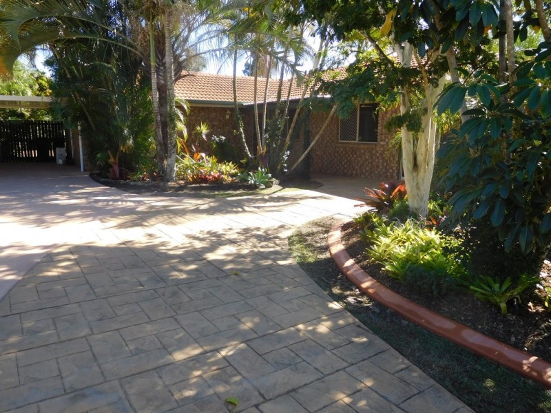 7 Brolga Court, Eli Waters QLD 4655