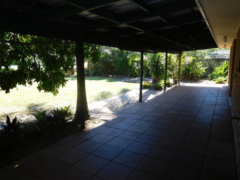 7 Brolga Court, Eli Waters QLD 4655