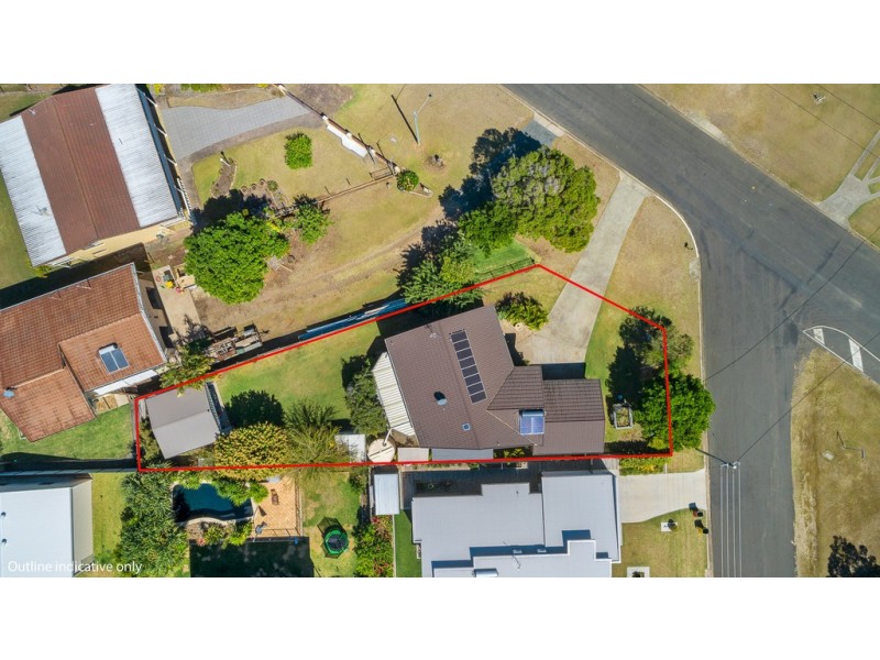 12 Flinders Street, Point Vernon QLD 4655