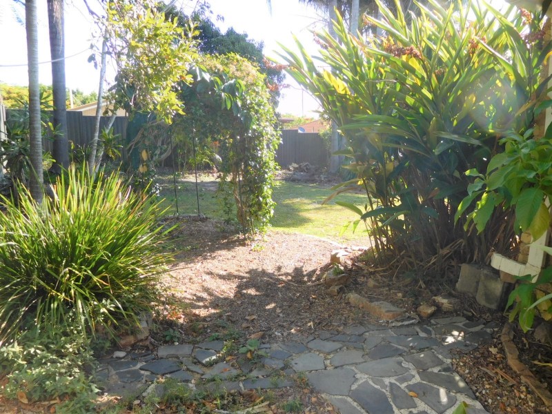 22 John Street, Scarness QLD 4655