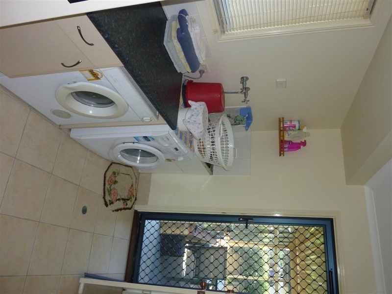 21 DAVIS, Kawungan QLD 4655