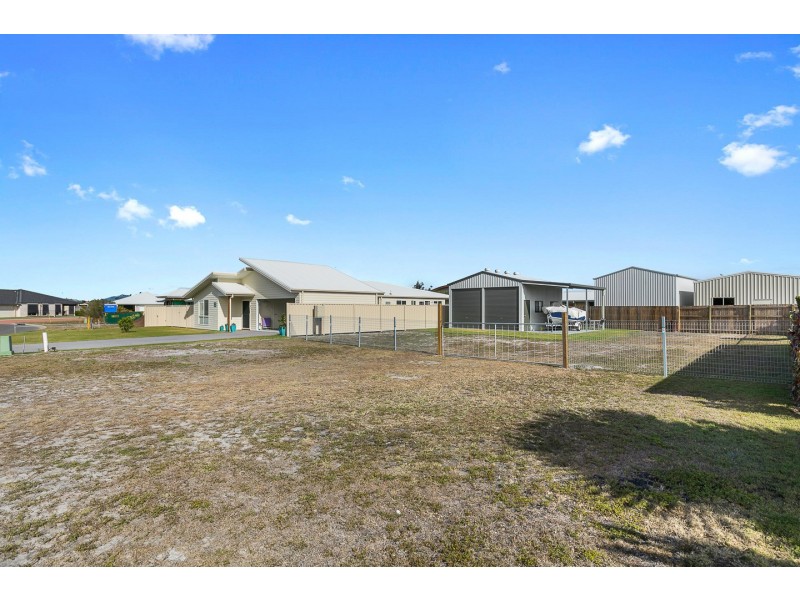 24 Tulipwood Drive, Burrum Heads QLD 4659