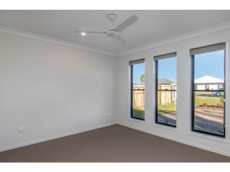 2/132 Exeter Street, Torquay QLD 4655