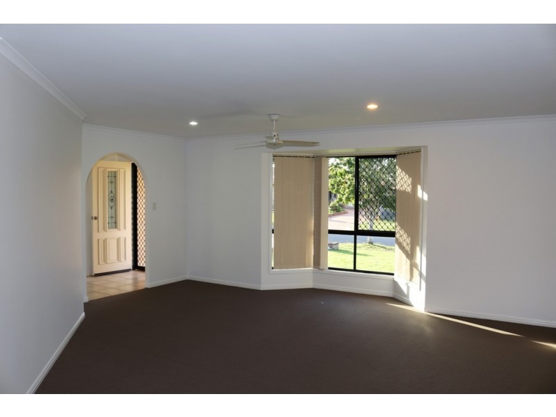 5 Durham Court, Kawungan QLD 4655