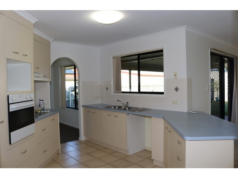 5 Durham Court, Kawungan QLD 4655