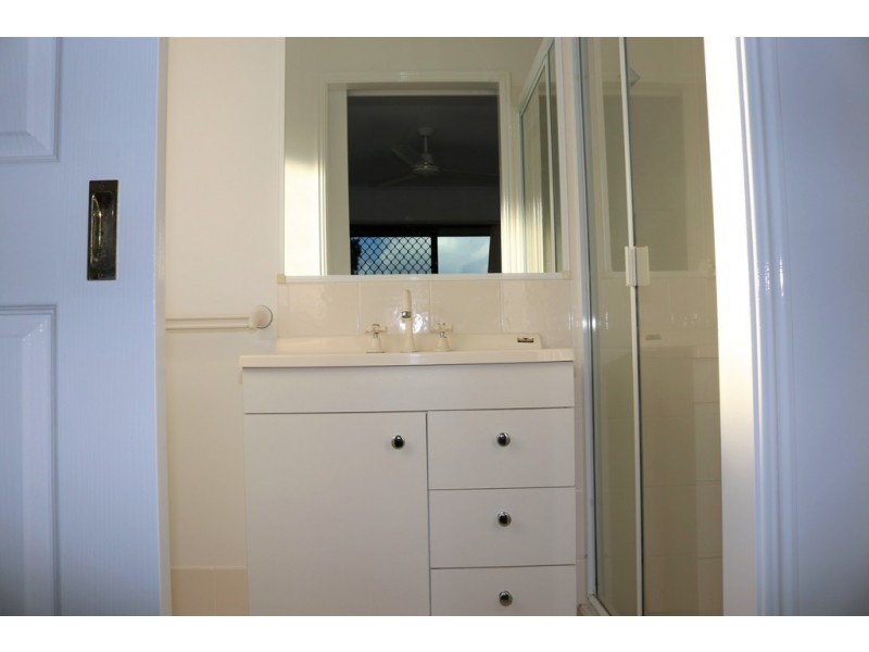 5 Durham Court, Kawungan QLD 4655