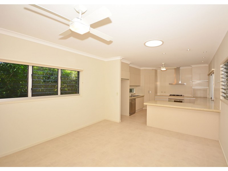 9 Seahaven Circuit, Pialba QLD 4655