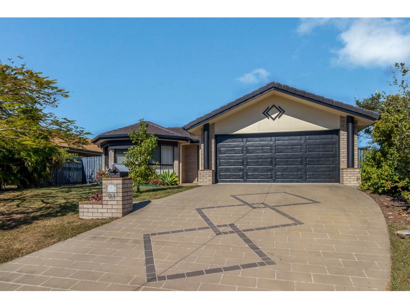 94 Wattle St, Point Vernon QLD 4655