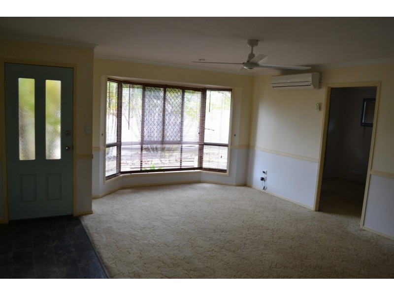 24 Deloraine Avenue, Urangan QLD 4655