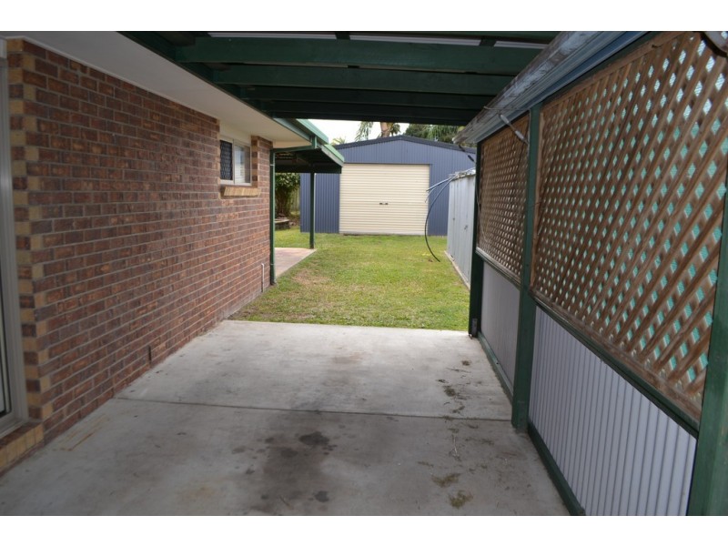 24 Deloraine Avenue, Urangan QLD 4655
