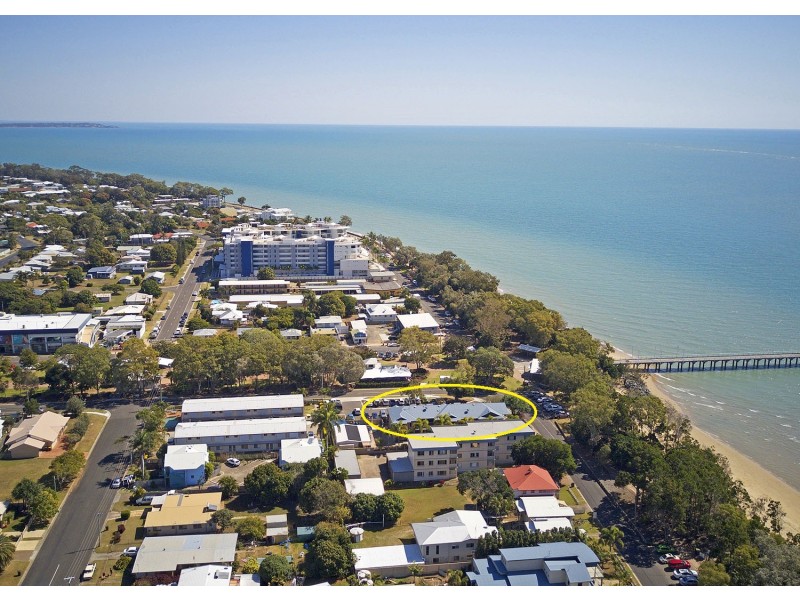 2/580 Esplanade, Urangan QLD 4655