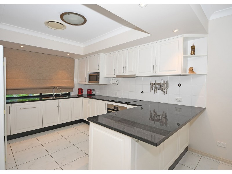 2/580 Esplanade, Urangan QLD 4655