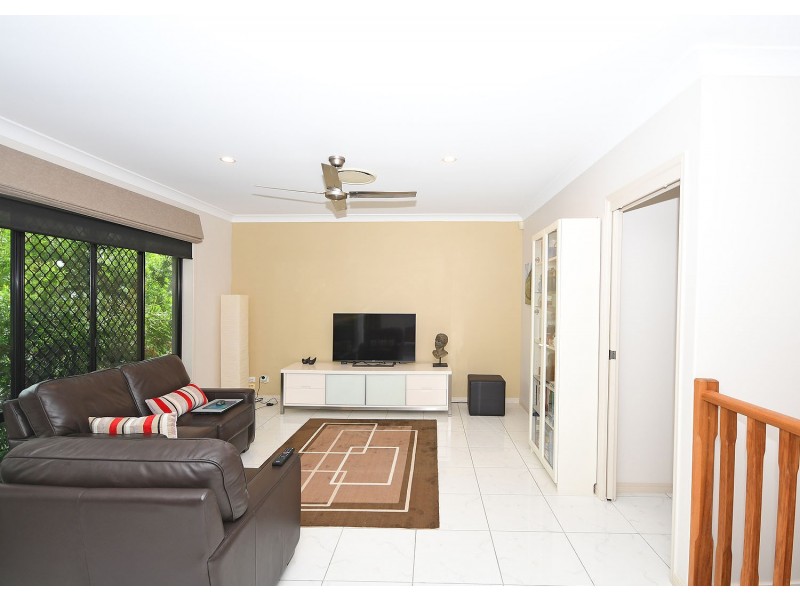 2/580 Esplanade, Urangan QLD 4655