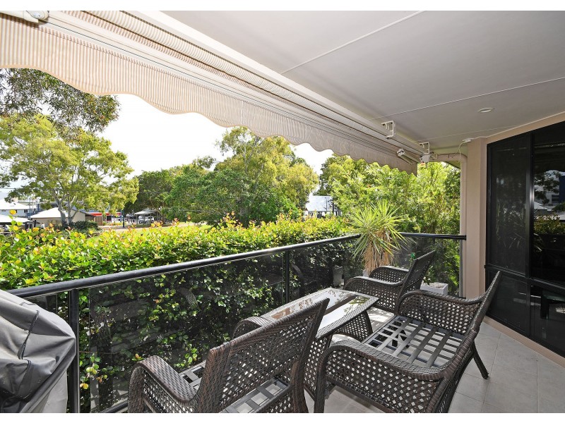 2/580 Esplanade, Urangan QLD 4655