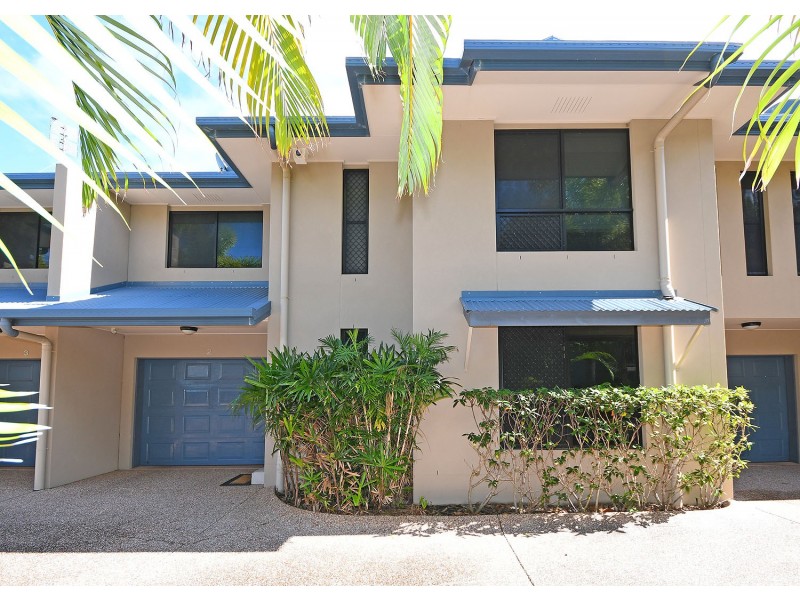 2/580 Esplanade, Urangan QLD 4655