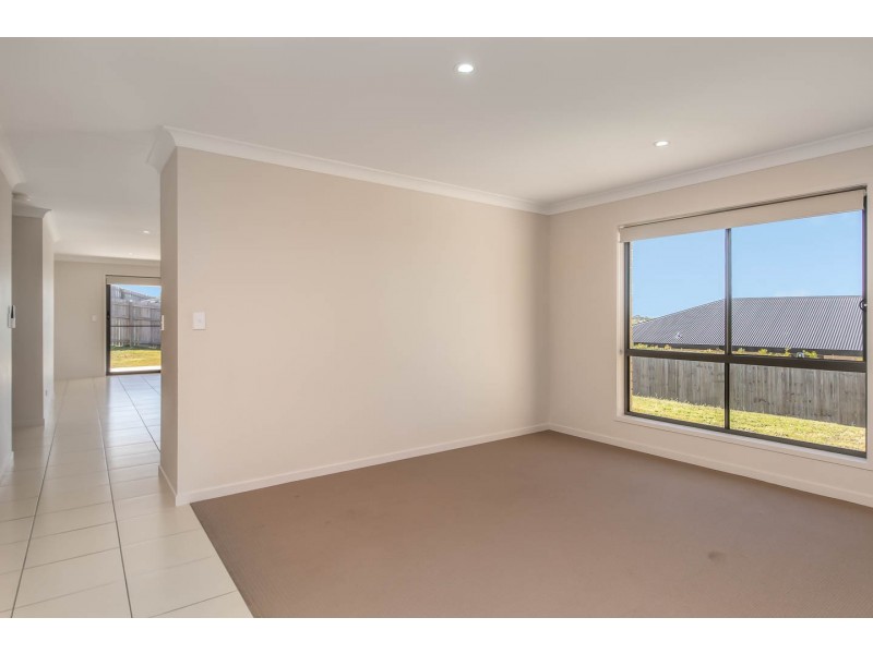29 Bayridge Heights Drive, Nikenbah QLD 4655