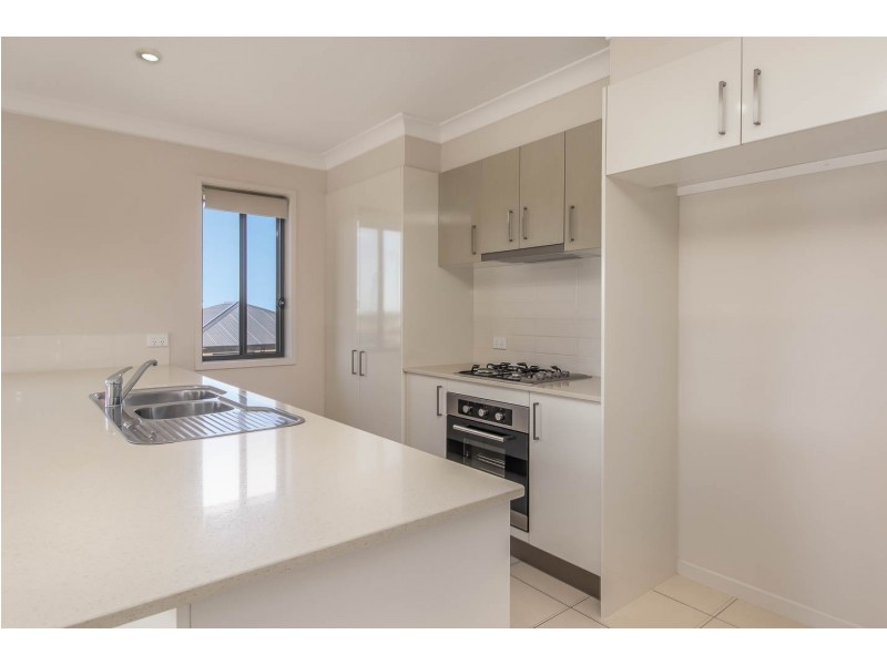 29 Bayridge Heights Drive, Nikenbah QLD 4655