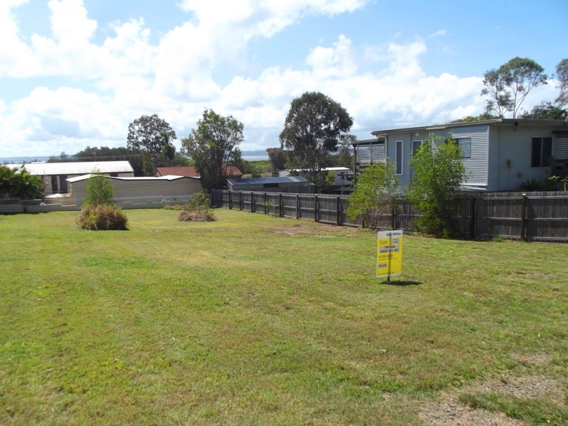 4 Petrel Avenue, River Heads QLD 4655