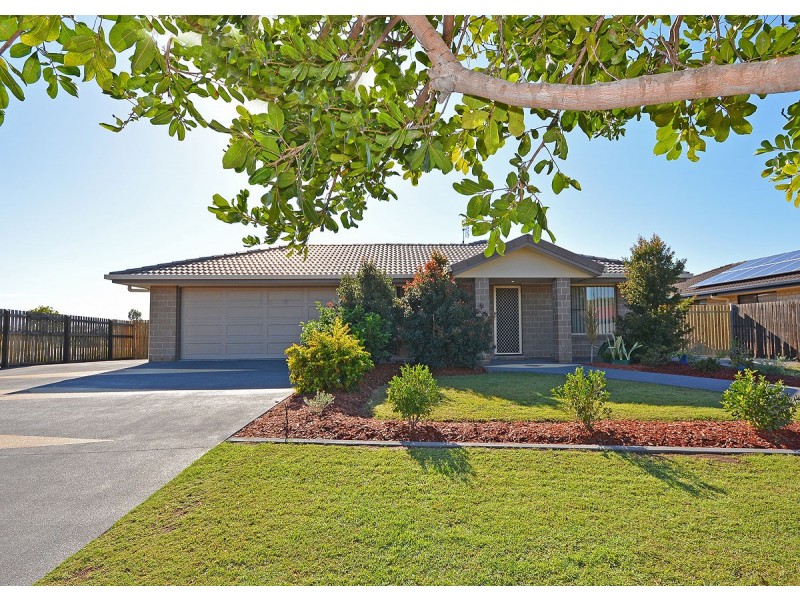 27 Spinnaker Drive, Point Vernon QLD 4655