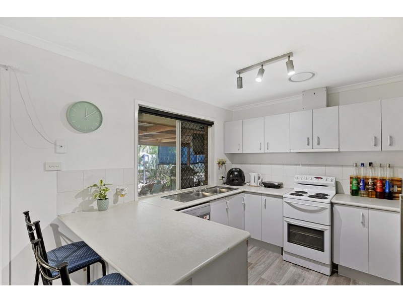 273 Boat Harbour Drive, Scarness QLD 4655